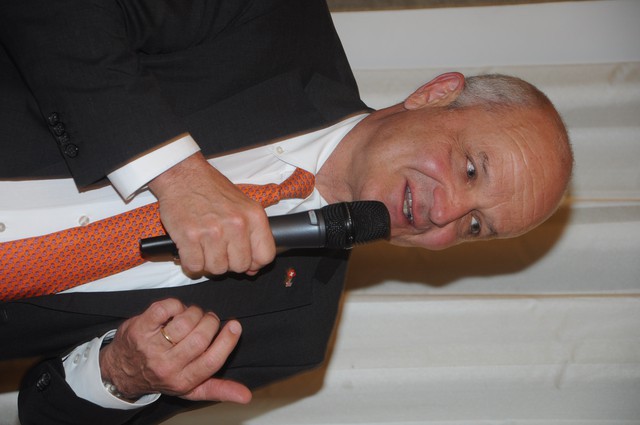 2018-04-25 12.54.24AICEM