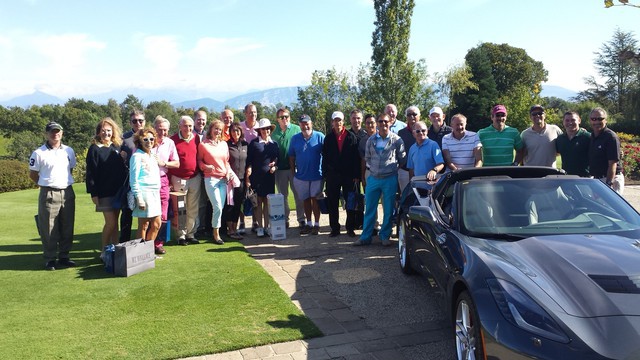 Golf Players with sponsor Grimm Centre