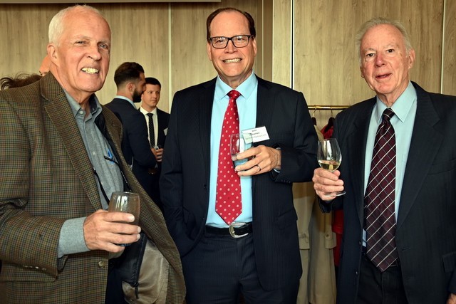 PHOTO-2025-10-05-15-09-09 b