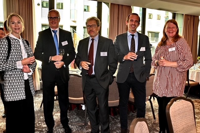 PHOTO-2025-10-05-15-09-09 c