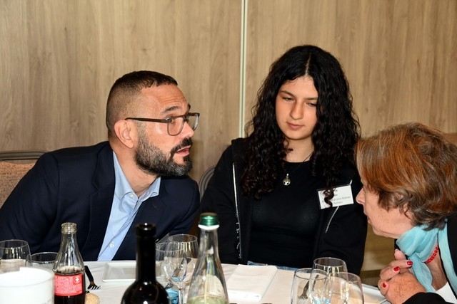 PHOTO-2025-10-05-15-09-36 ll