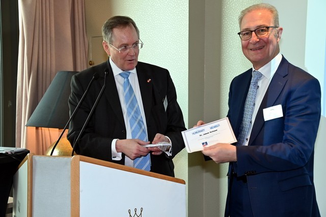 PHOTO-2025-10-05-15-09-37rr