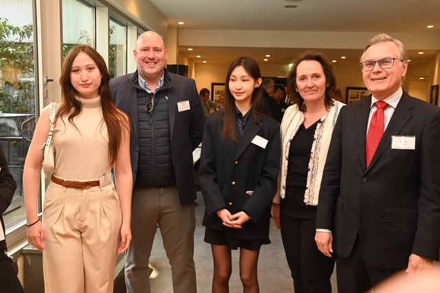 PHOTO-2025-04-12-09-54-19c