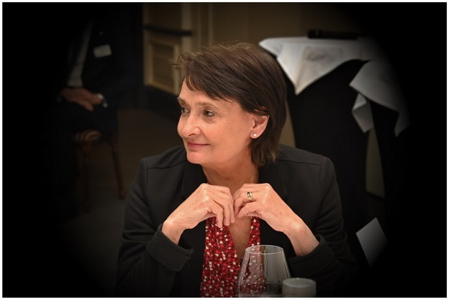 PHOTO-2025-04-12-09-54-21r