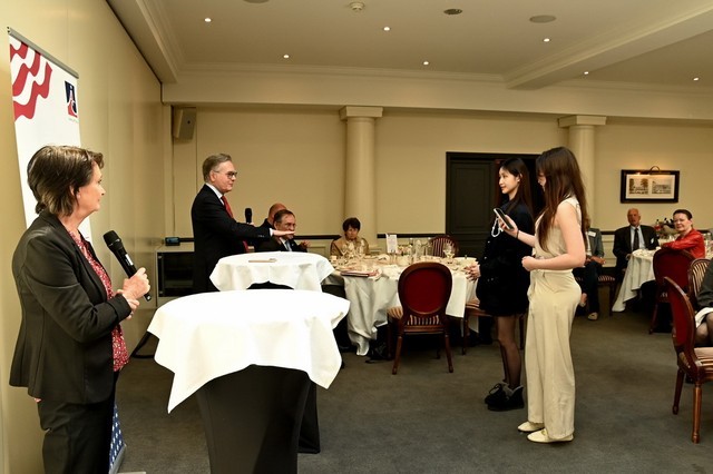 PHOTO-2025-04-12-09-54-42k